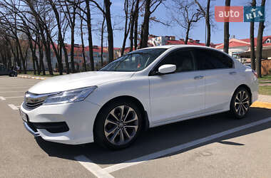 Седан Honda Accord 2017 в 