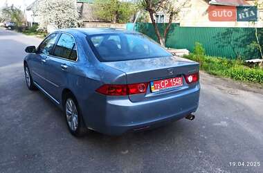Седан Honda Accord 2005 в 