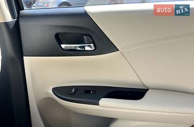 Седан Honda Accord 2017 в 
