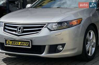 Седан Honda Accord 2010 в 