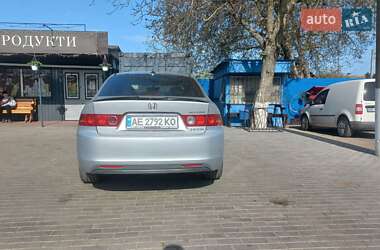 Седан Honda Accord 2004 в 