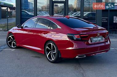 Седан Honda Accord 2018 в 