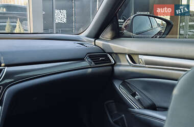Седан Honda Accord 2018 в 