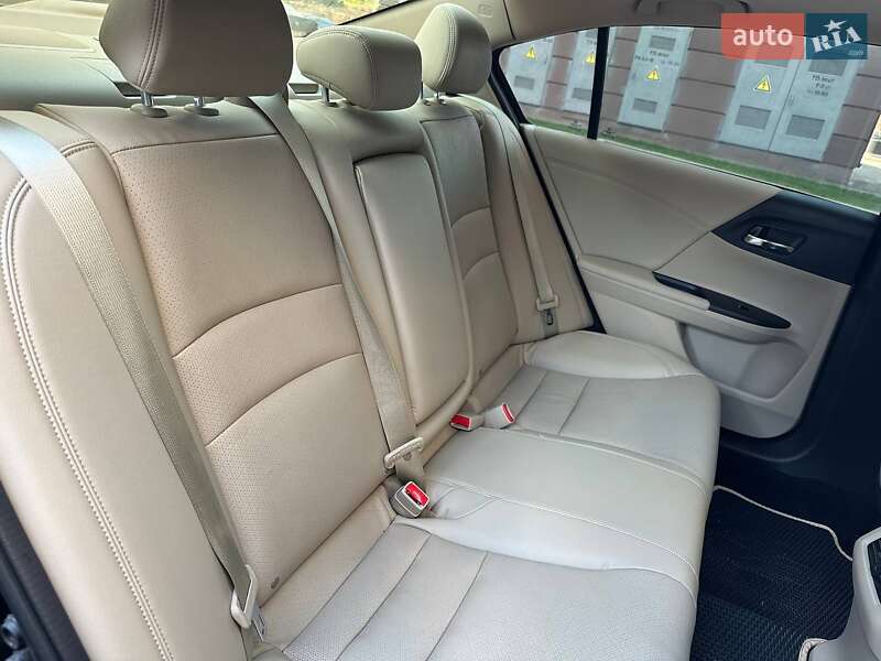 Седан Honda Accord 2017 в Києві
