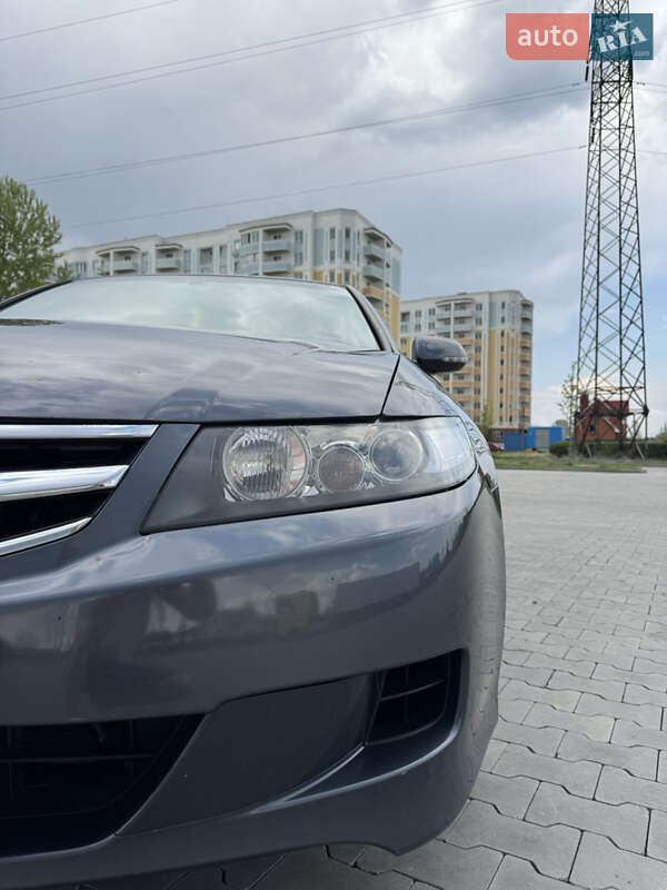 Седан Honda Accord 2006 в Києві