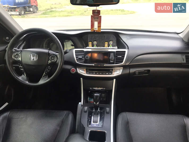 Седан Honda Accord 2014 в Одессе