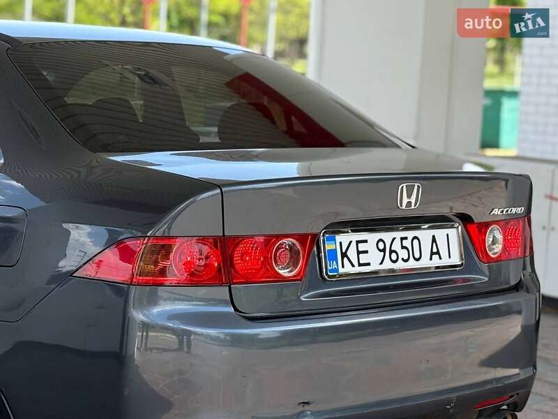 Седан Honda Accord 2004 в Першотравенске