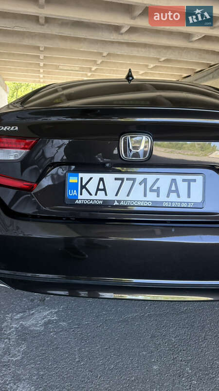 Седан Honda Accord 2018 в Киеве