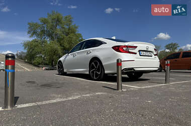 Седан Honda Accord 2018 в 