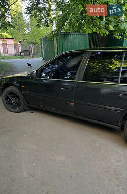 Седан Honda Accord 1992 в 