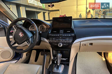 Купе Honda Accord 2009 в 