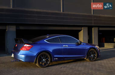 Купе Honda Accord 2009 в 