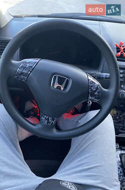 Седан Honda Accord 2003 в 