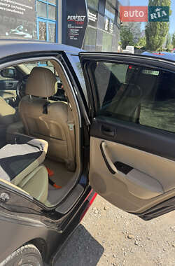 Седан Honda Accord 2005 в 