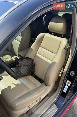 Седан Honda Accord 2005 в 