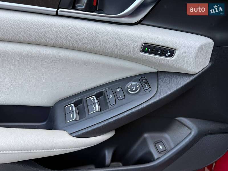 Седан Honda Accord 2017 в Харькове