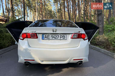 Седан Honda Accord 2010 в Новомосковске