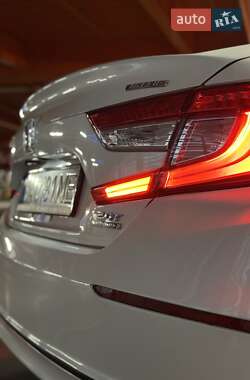 Седан Honda Accord 2018 в 