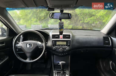 Седан Honda Accord 2005 в 