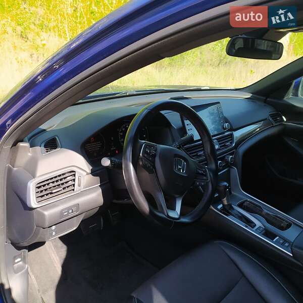 Седан Honda Accord 2018 в Києві