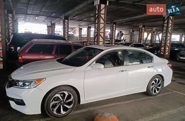 Седан Honda Accord 2016 в Києві