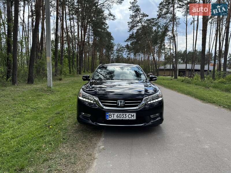 Седан Honda Accord 2013 в Житомире
