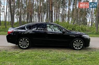 Седан Honda Accord 2013 в 