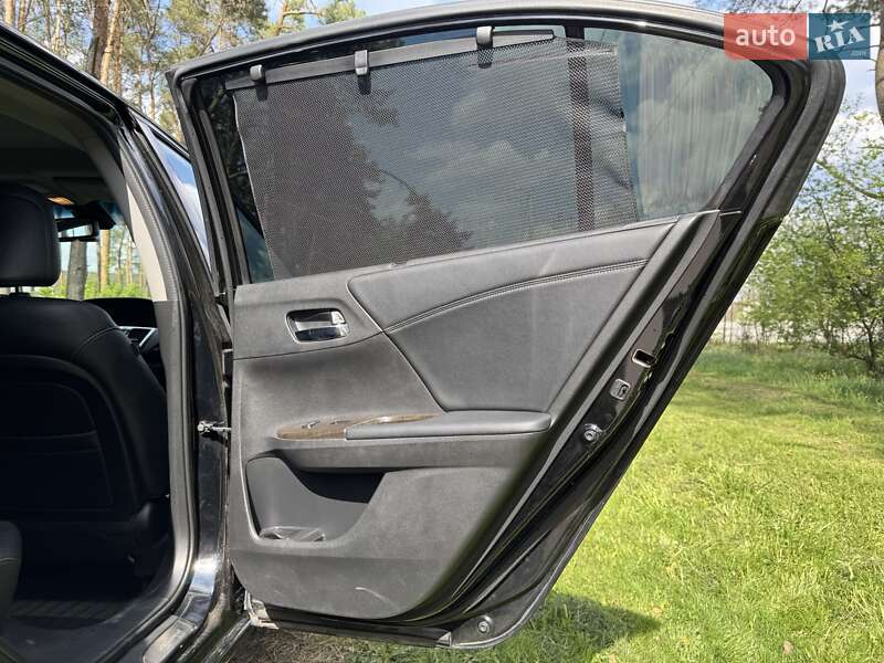 Седан Honda Accord 2013 в Житомире