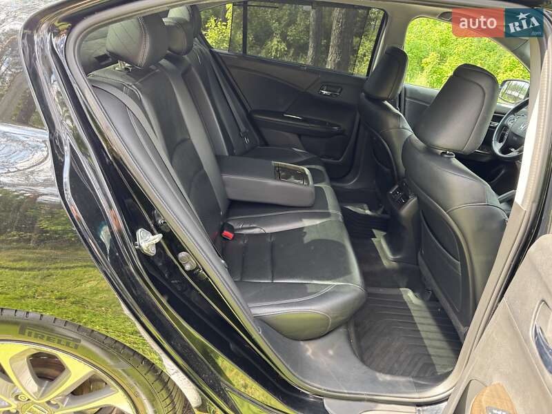 Седан Honda Accord 2013 в Житомире