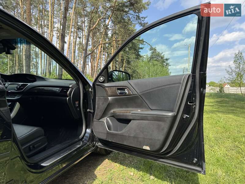 Седан Honda Accord 2013 в Житомире