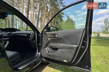 Седан Honda Accord 2013 в 