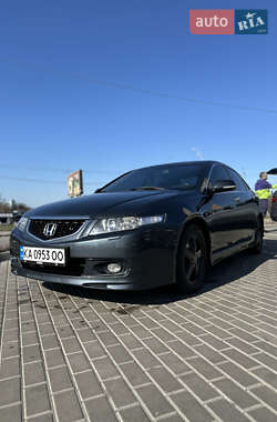 Седан Honda Accord 2004 в Киеве