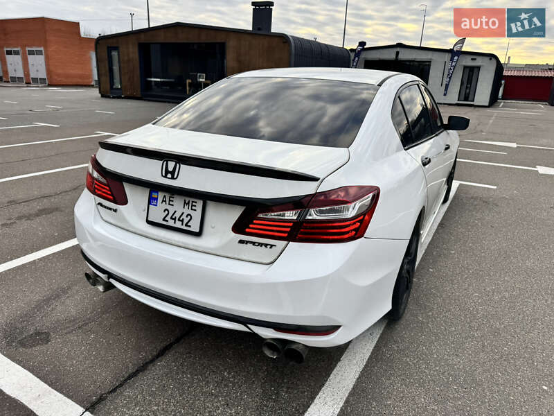 Седан Honda Accord 2016 в Дніпрі