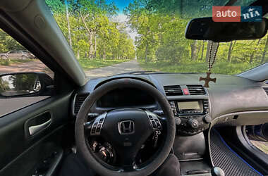 Седан Honda Accord 2005 в 