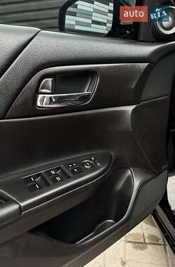 Седан Honda Accord 2013 в 