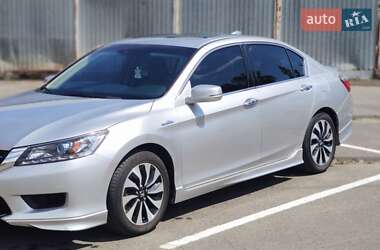 Седан Honda Accord 2013 в 