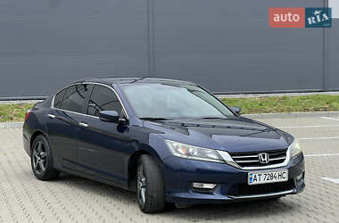 Седан Honda Accord 2015 в 