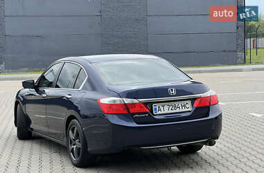 Седан Honda Accord 2015 в 