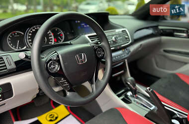 Седан Honda Accord 2016 в 