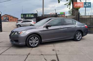 Седан Honda Accord 2014 в 