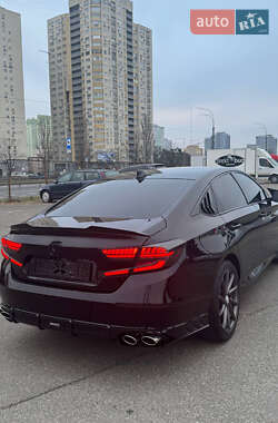 Седан Honda Accord 2019 в 