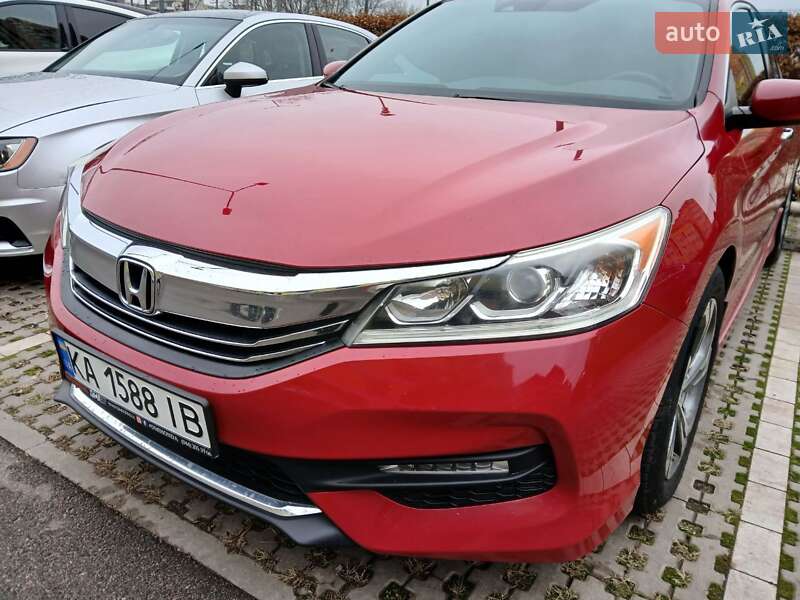 Седан Honda Accord 2016 в Киеве