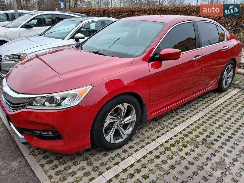 Седан Honda Accord 2016 в Киеве