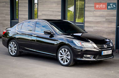 Седан Honda Accord 2015 в 
