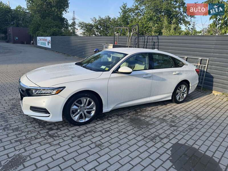 Седан Honda Accord 2018 в Ивано-Франковске