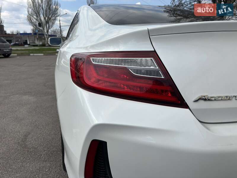 Купе Honda Accord 2017 в Дніпрі