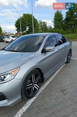 Седан Honda Accord 2017 в 