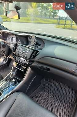 Седан Honda Accord 2017 в 
