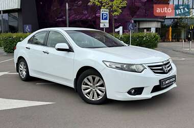 Седан Honda Accord 2012 в Киеве