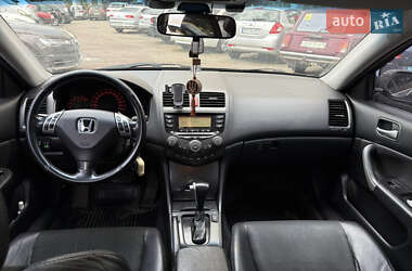 Седан Honda Accord 2005 в 